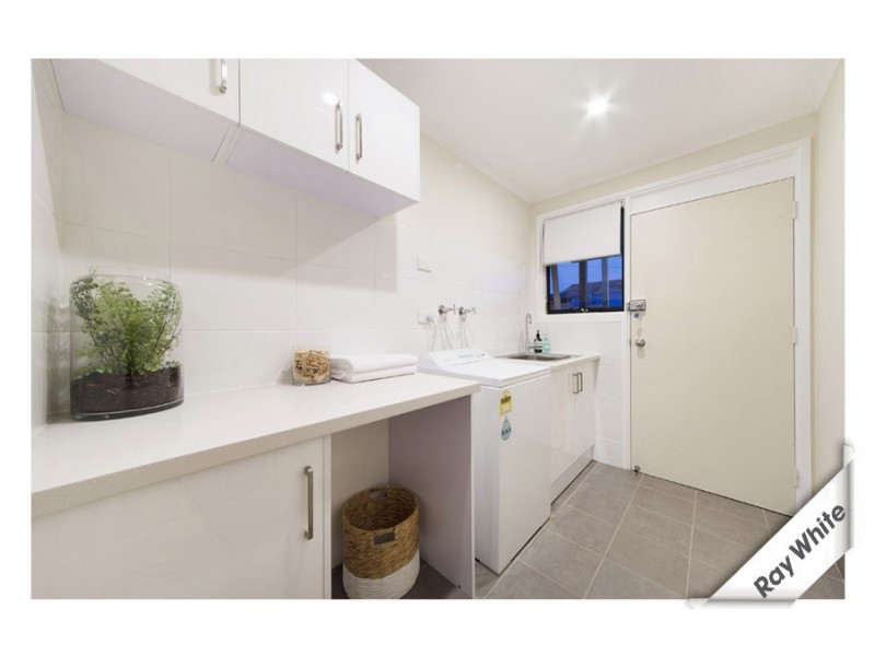 6 Holland Street, Macgregor ACT 2615