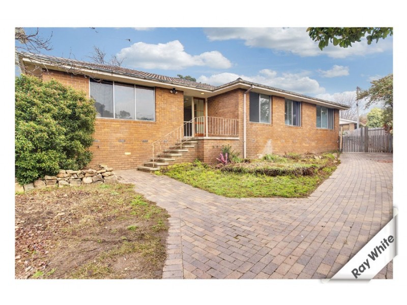 8 Dale Circuit, Kambah ACT 2902