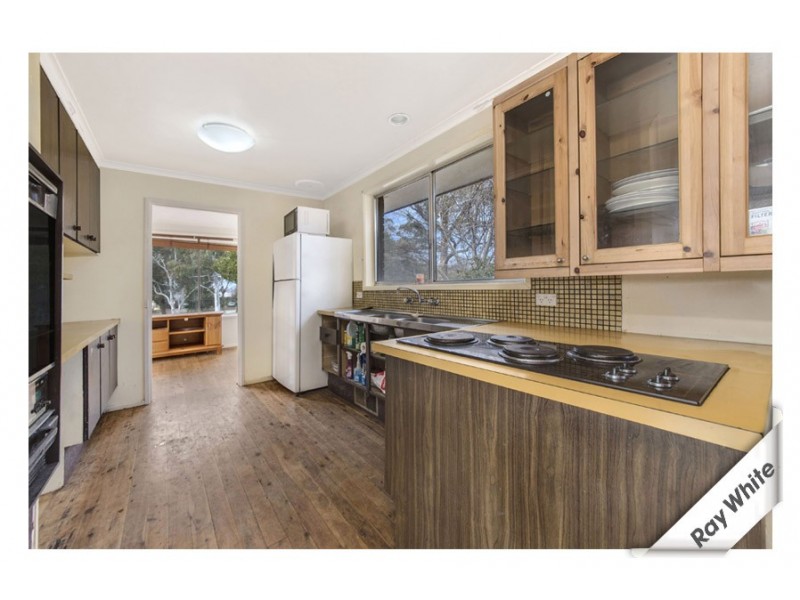 8 Dale Circuit, Kambah ACT 2902