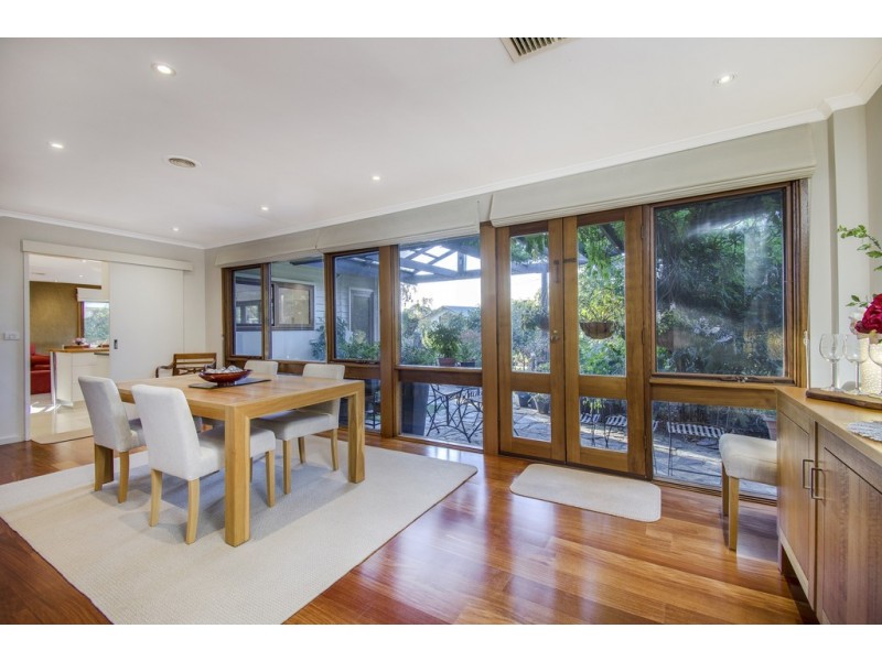 4 Davis Street, Weetangera ACT 2614