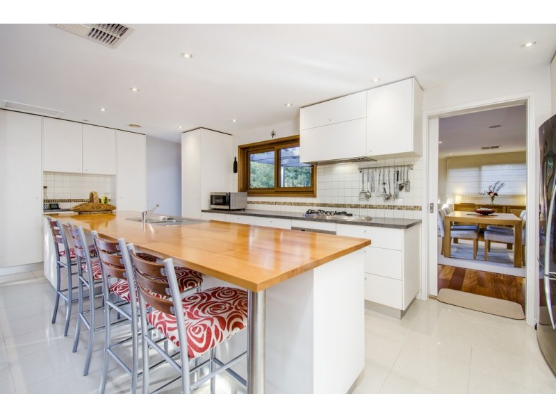 4 Davis Street, Weetangera ACT 2614