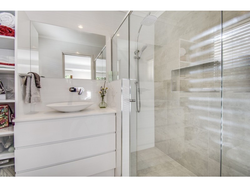 4 Davis Street, Weetangera ACT 2614