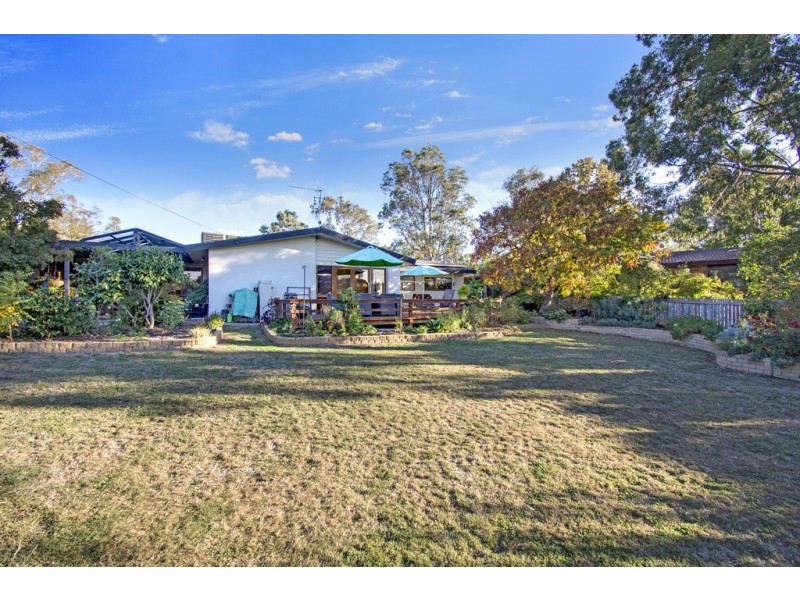 4 Davis Street, Weetangera ACT 2614