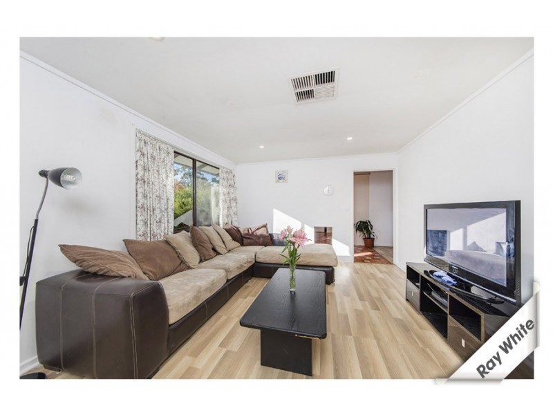 9 Baylis Place, Charnwood ACT 2615