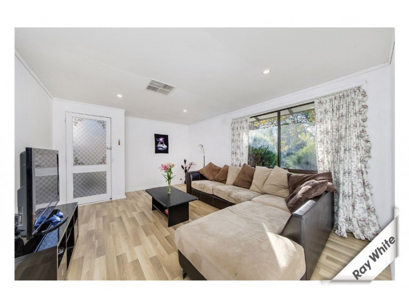 9 Baylis Place, Charnwood ACT 2615