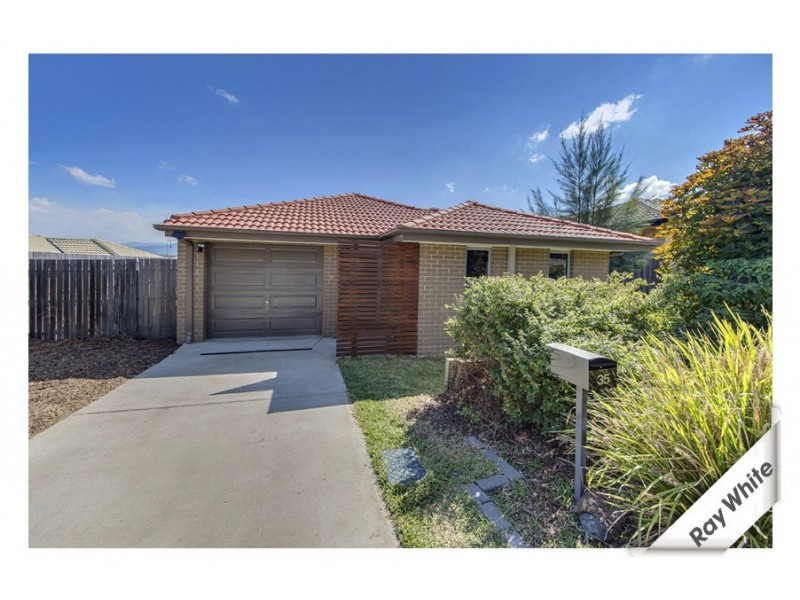 35 Victor Chang Street, Macgregor ACT 2615