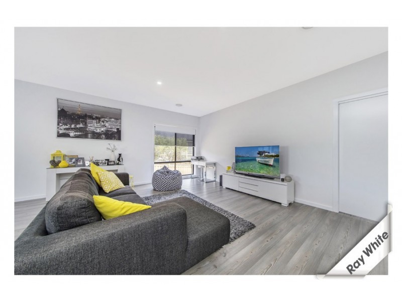 14 Julian Place, Yass NSW 2582