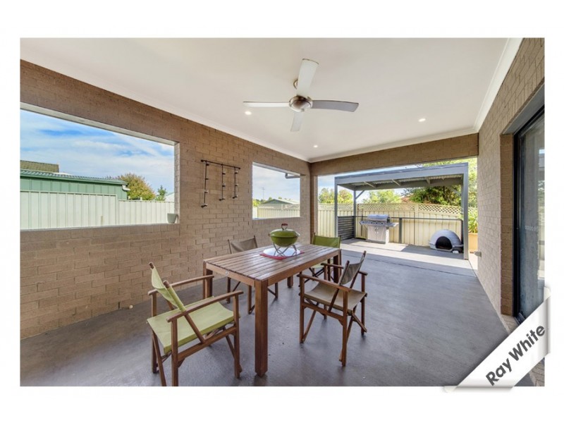 14 Julian Place, Yass NSW 2582