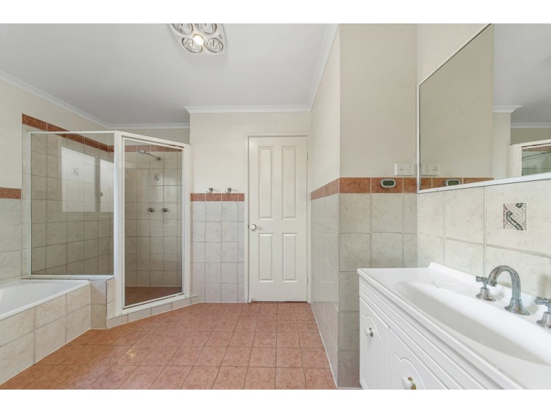 14 Naas Close, Amaroo ACT 2914