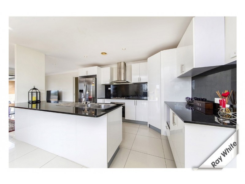 70 Bryan Hudson Street, Macgregor ACT 2615