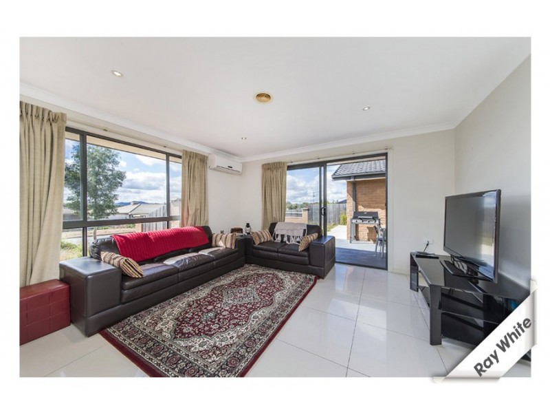 70 Bryan Hudson Street, Macgregor ACT 2615