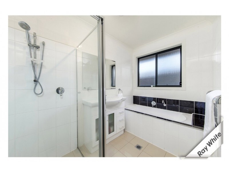 70 Bryan Hudson Street, Macgregor ACT 2615