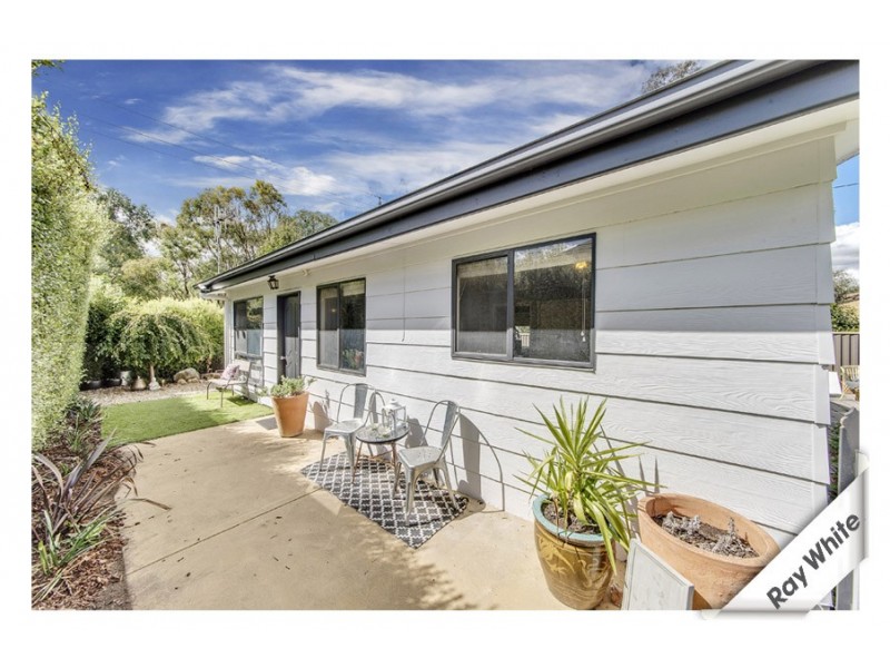 16b Clark Close, Spence ACT 2615