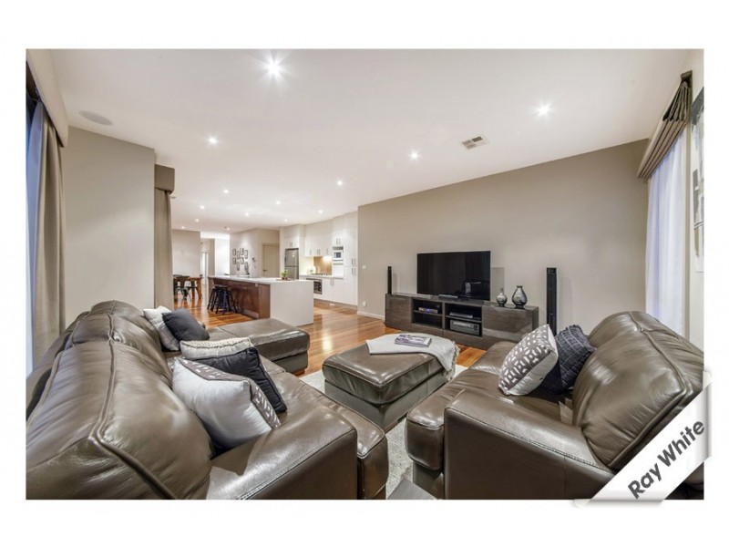 96 Gwen Meredith Loop, Franklin ACT 2913