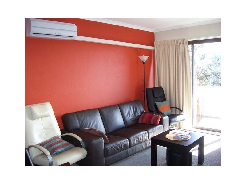9/32 Springvale Drive, Hawker ACT 2614