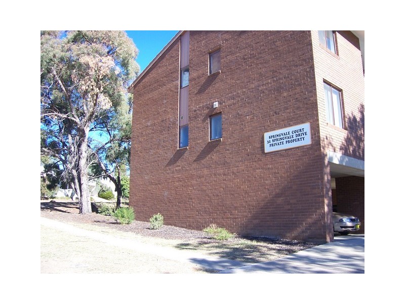 9/32 Springvale Drive, Hawker ACT 2614