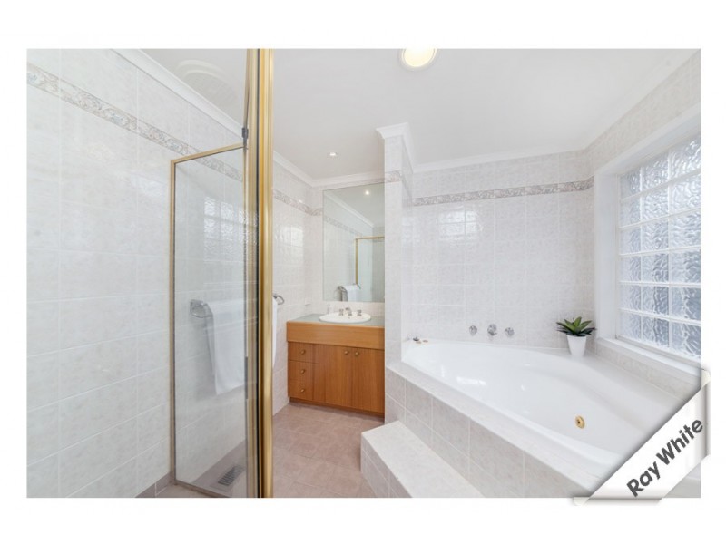 9 Amagula Avenue, Ngunnawal ACT 2913