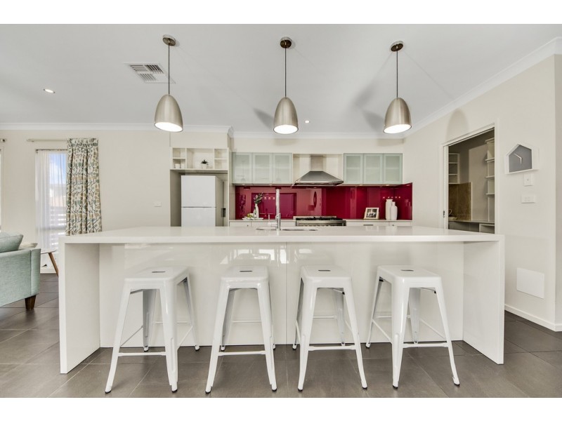 8 Jule Knight Street, Casey ACT 2913