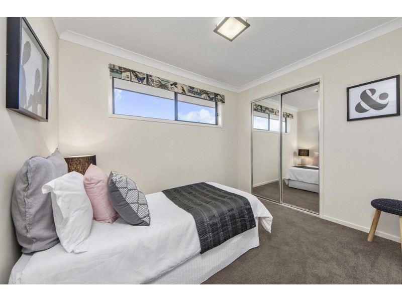 8 Jule Knight Street, Casey ACT 2913