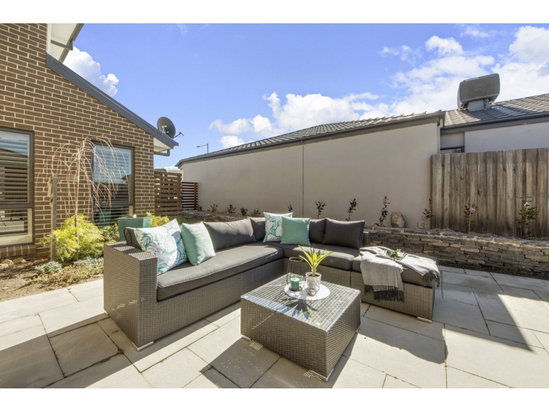 8 Jule Knight Street, Casey ACT 2913