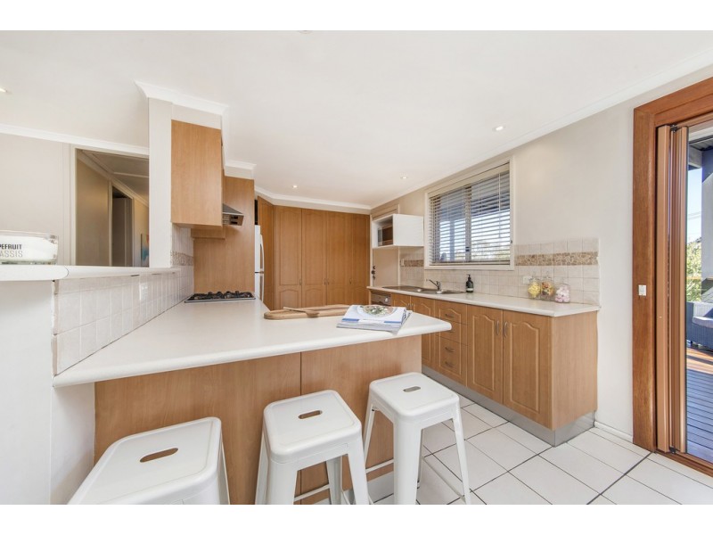 16 Blumenthal Place, Spence ACT 2615