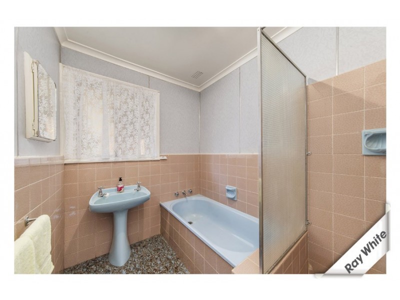 57 Irvine Street, Watson ACT 2602