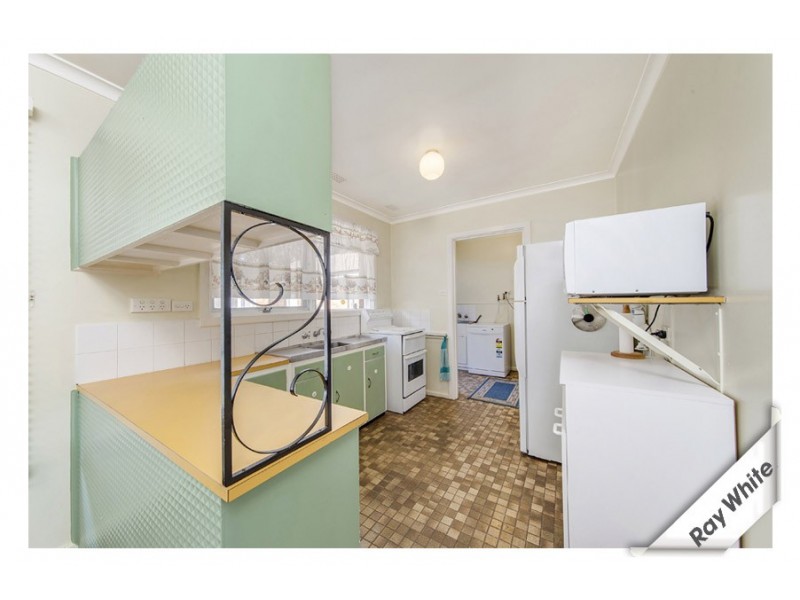 57 Irvine Street, Watson ACT 2602