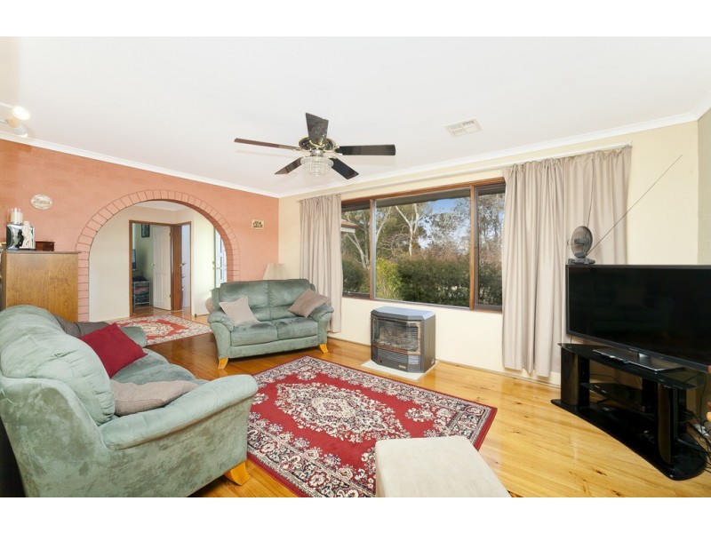 77 Harrington Crescent, Kambah ACT 2902