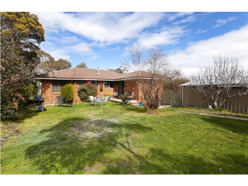 77 Harrington Crescent, Kambah ACT 2902