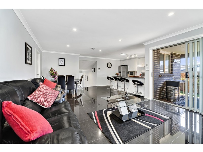 19 Anakie Court, Ngunnawal ACT 2913