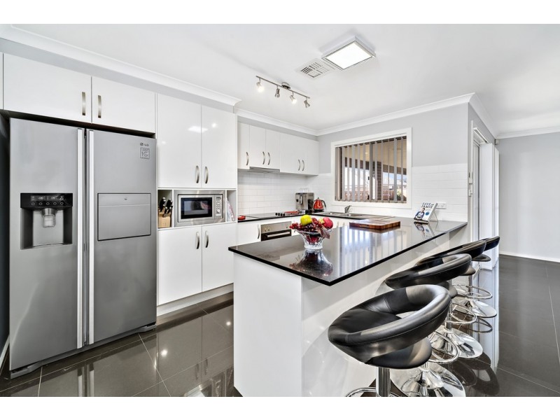 19 Anakie Court, Ngunnawal ACT 2913