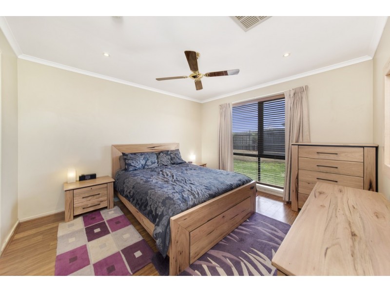 19 McDonnell Close, Dunlop ACT 2615