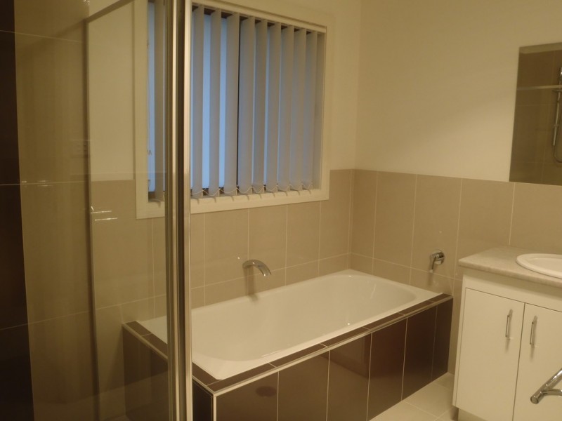 8 Proust Place, Macgregor ACT 2615