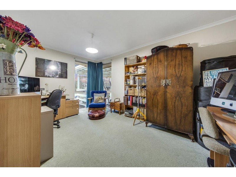 24 Cazaly Close, Holt ACT 2615