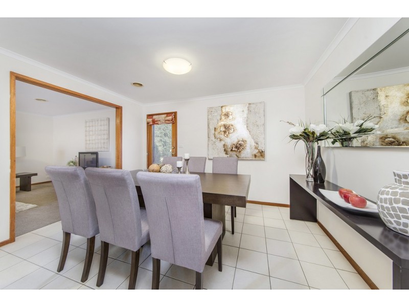 11 Joske Place, Latham ACT 2615