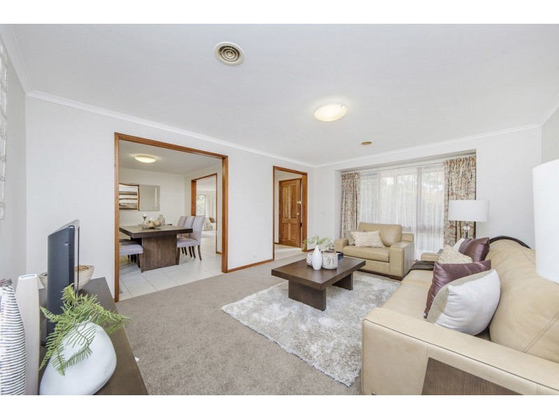 11 Joske Place, Latham ACT 2615