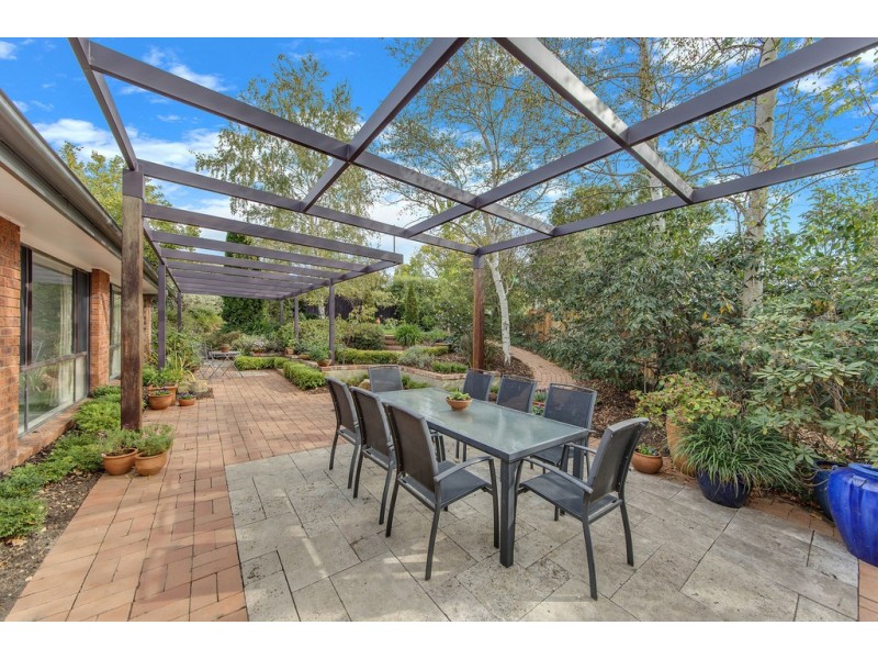11 Joske Place, Latham ACT 2615