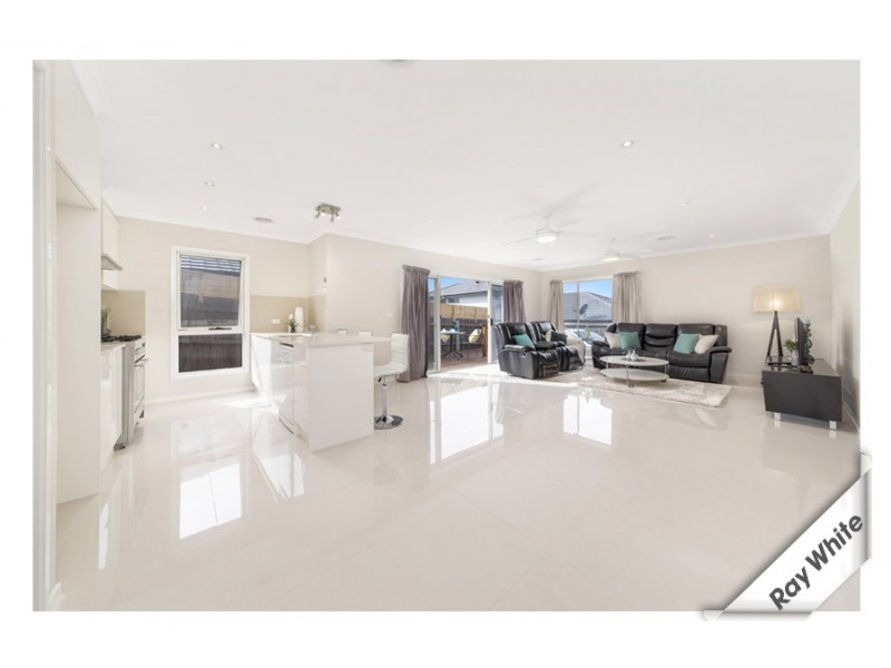 128 Plimsoll Drive, Casey ACT 2913