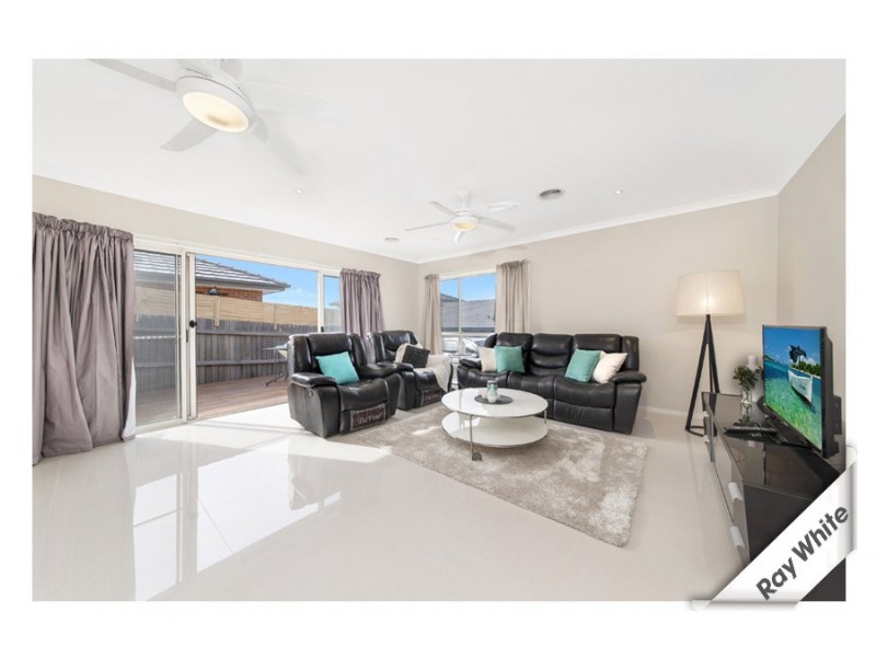 128 Plimsoll Drive, Casey ACT 2913