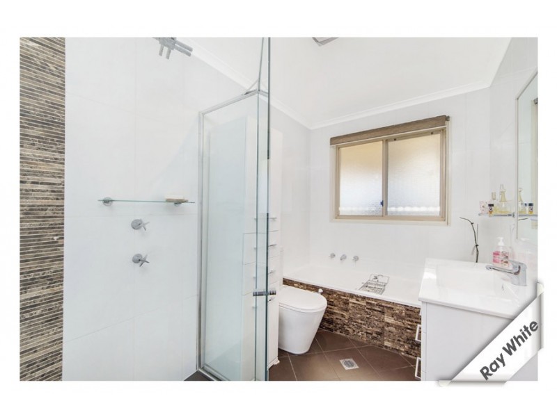 9 Notting Court, Banks ACT 2906