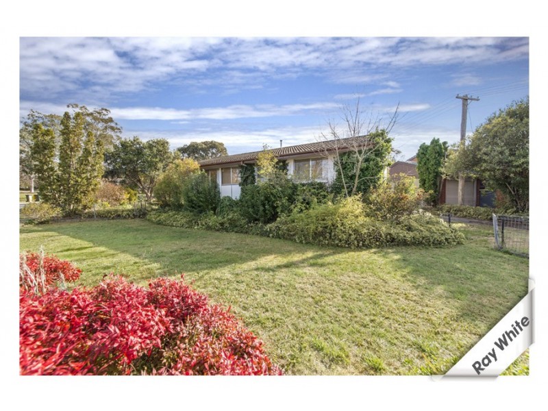 34 Bennelong Crescent, Macquarie ACT 2614