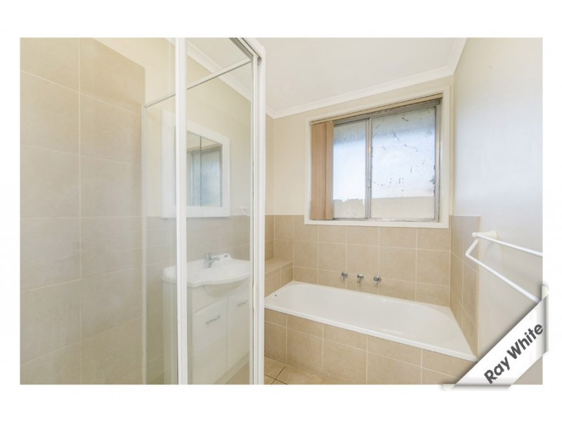 34 Bennelong Crescent, Macquarie ACT 2614