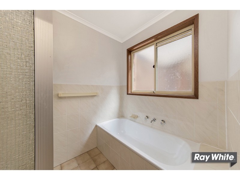 24 Lofty Close, Palmerston ACT 2913