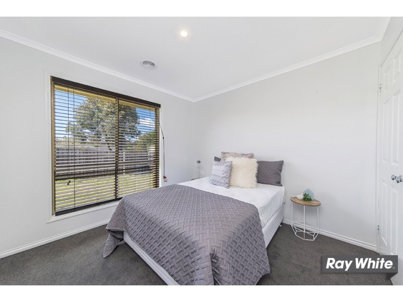 25 Tarrant Crescent, Dunlop ACT 2615