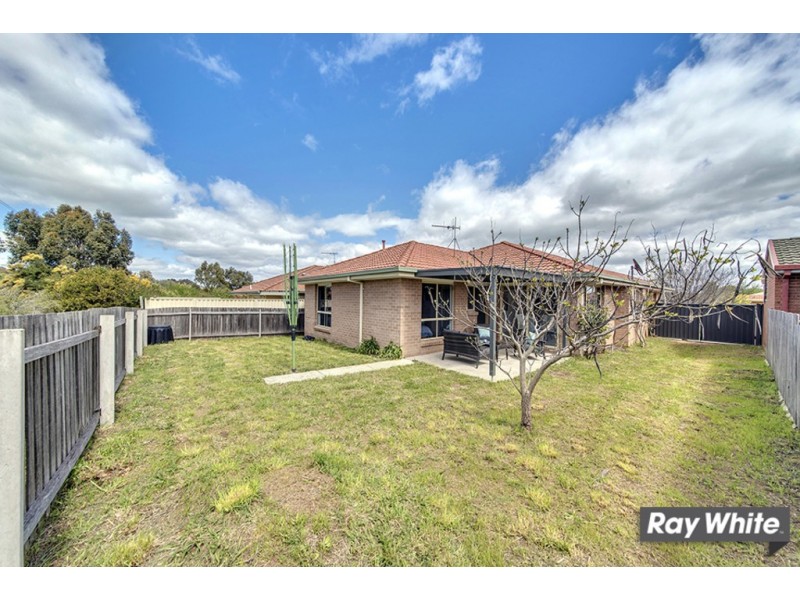 25 Tarrant Crescent, Dunlop ACT 2615