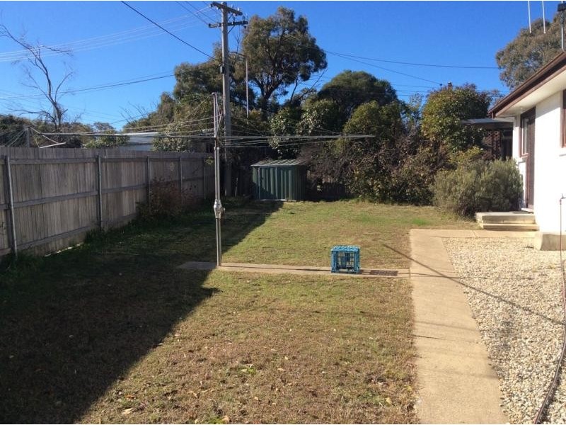 1/8 Castieau Street, Higgins ACT 2615