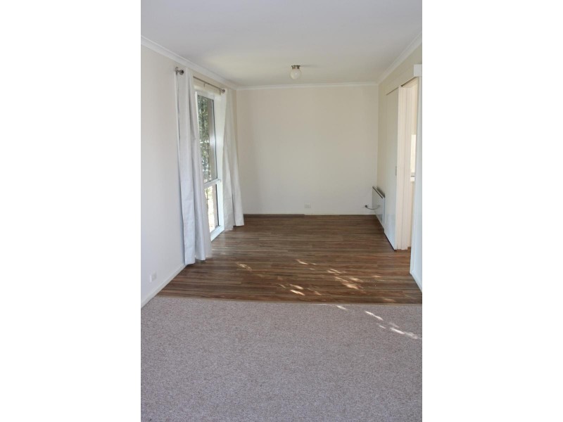 6 Warrambool Close, Giralang ACT 2617
