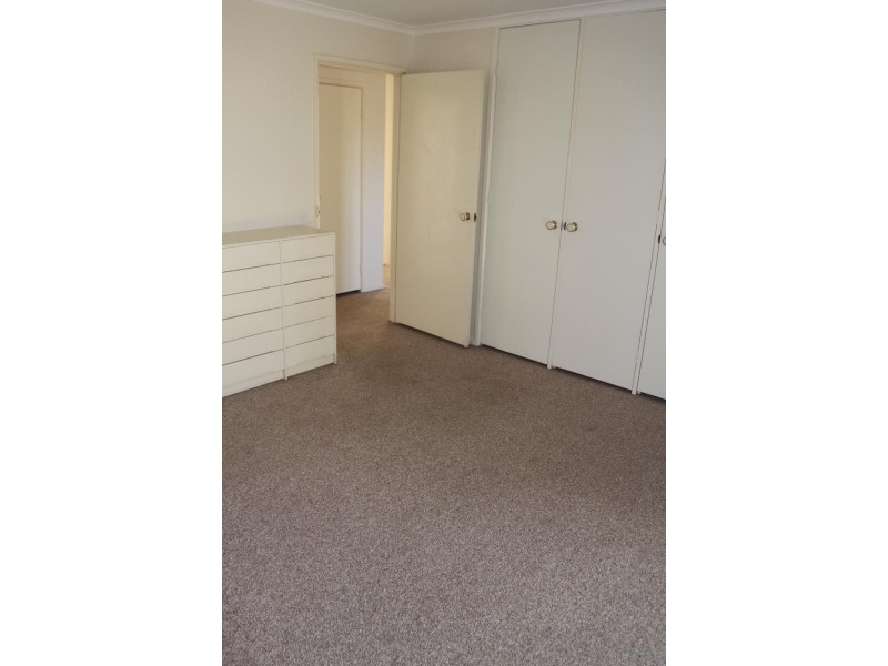6 Warrambool Close, Giralang ACT 2617