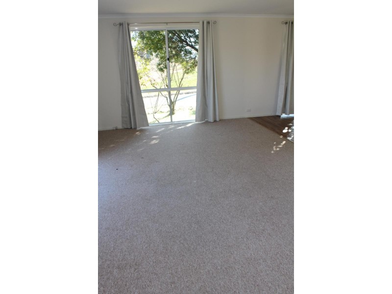 6 Warrambool Close, Giralang ACT 2617