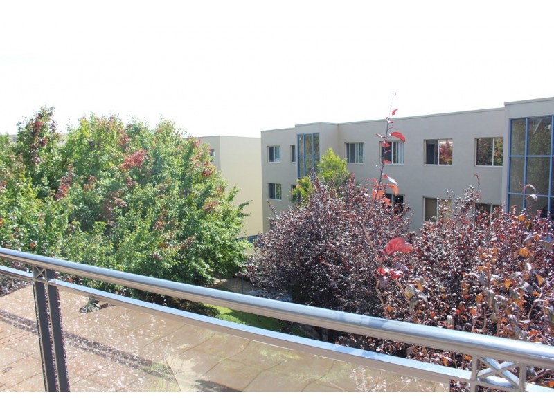 42/13 Chandler Street, Belconnen ACT 2617